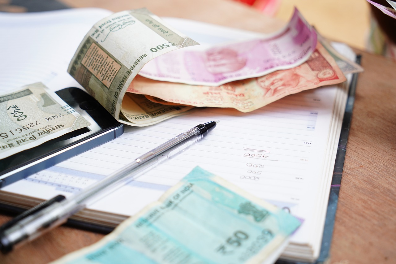 最新黑户贷款信息及犯罪问题探讨深度解析