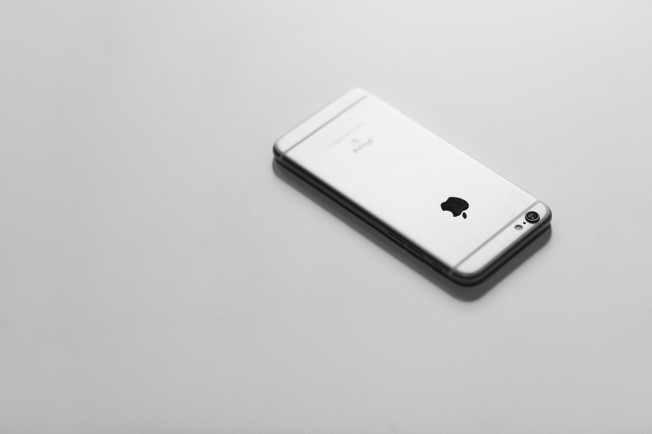 苹果iPhone 5s最新价格动态分析与比较