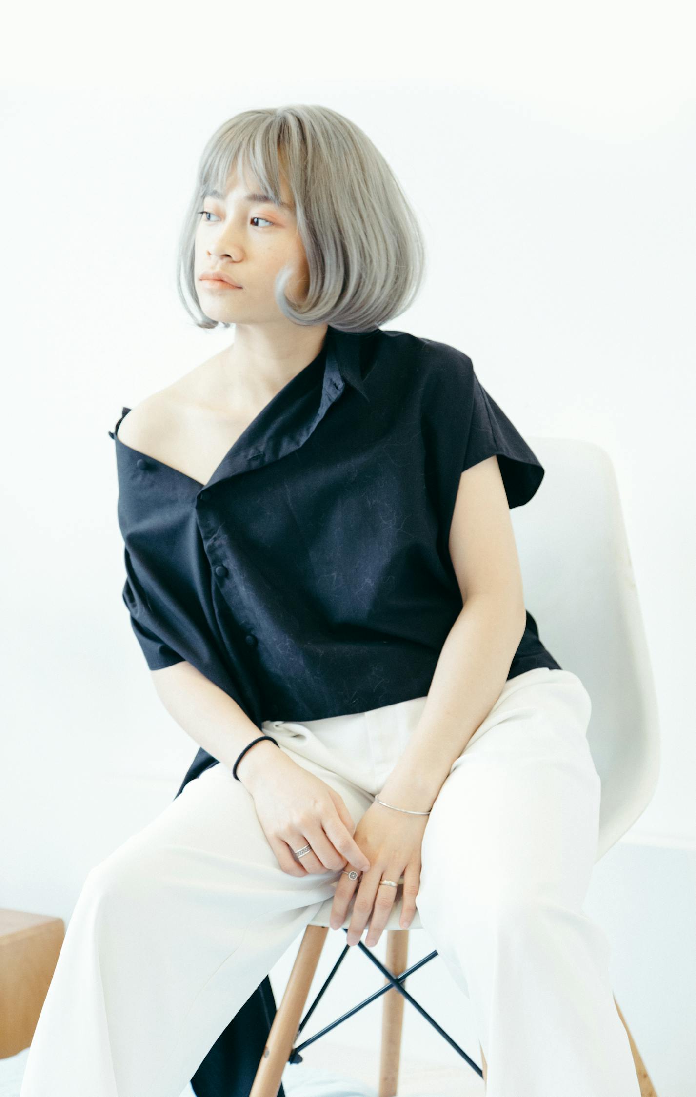 40岁女性时尚短发发型展示，魅力与优雅并存的新潮流风采