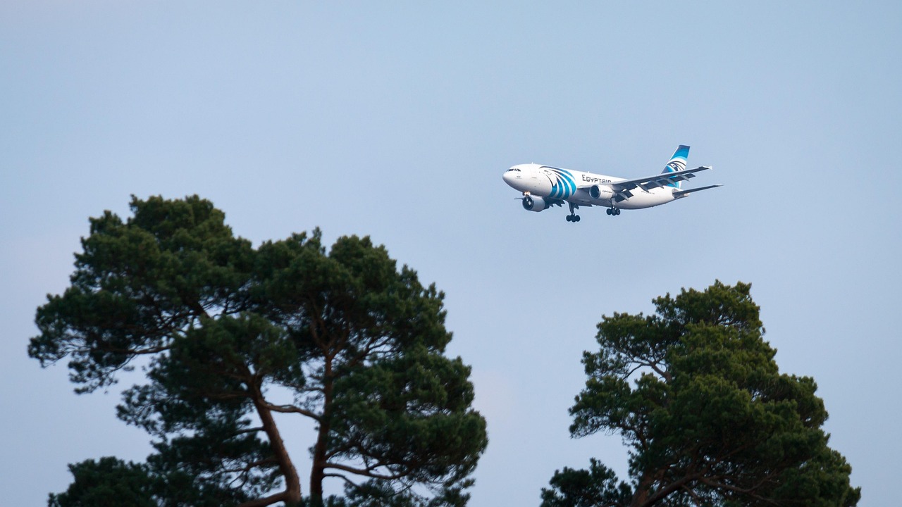 C919首飞最新动态与蔡俊的航天之旅